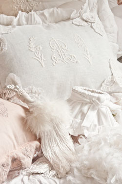 Boudoir Kissen mit Rüschen